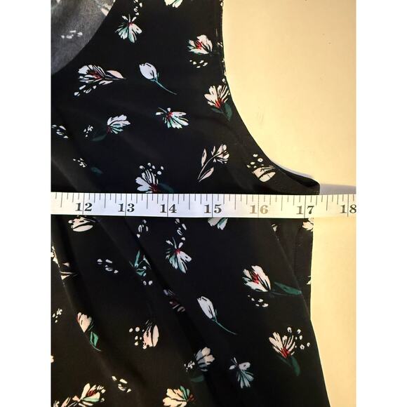 Banana Republic  Floral Tank Top Black Sleeveless Cottagecore Scandi summer chic - Picture 3 of 5